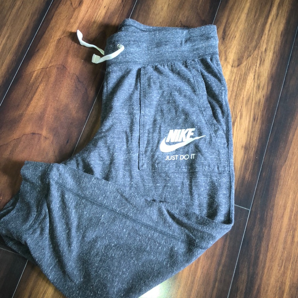Nike cropped sweats